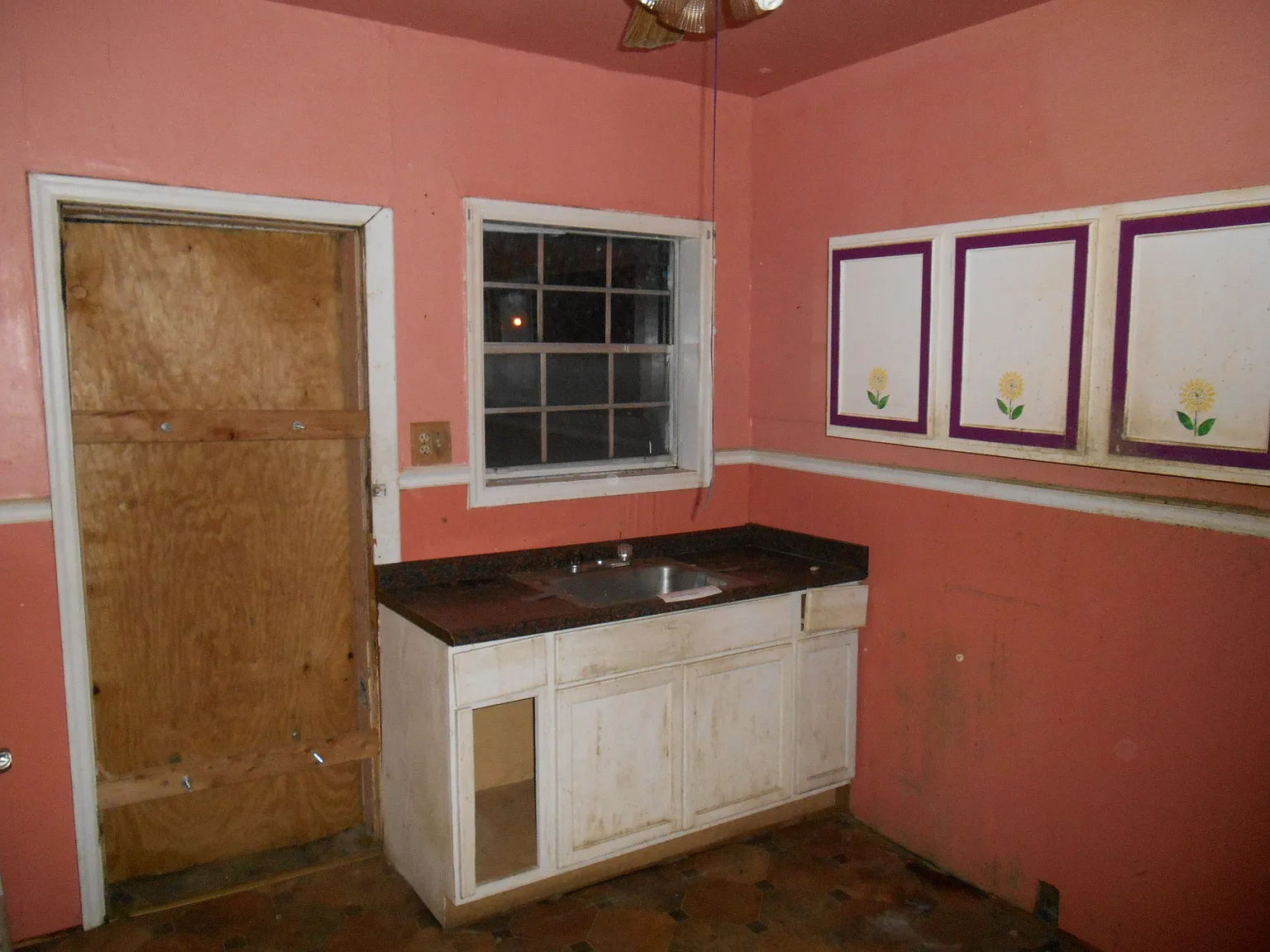 153 Chambers Rd photo 1