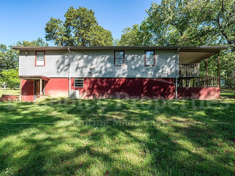 1541 Rainbow Ln — Photo 4