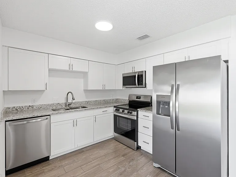30850 Cherokee Ave — Photo 5