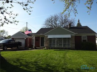 127 E Hickory St, Wauseon, OH 43567