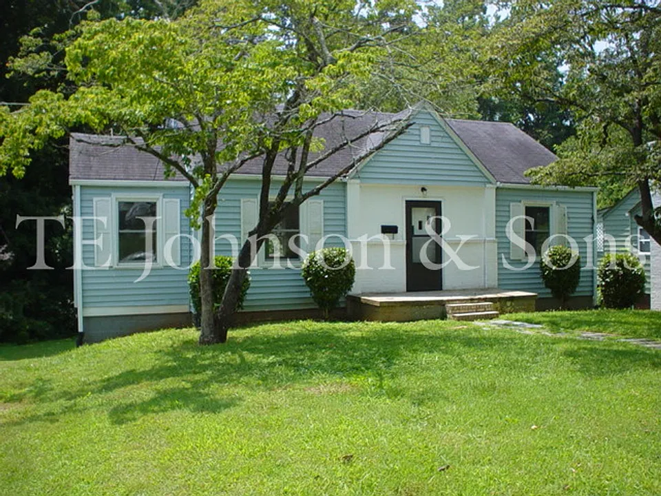 212 Carolina Cir