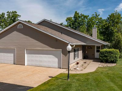 232 Prairie View Ct, Waupaca, WI, 54981