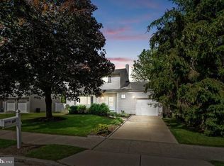 60 Limewood Dr, Hamilton, NJ 08690