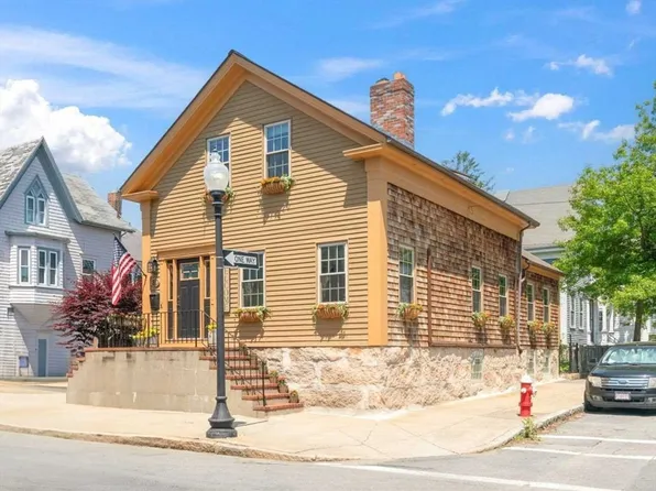 81 Allen St, New Bedford, MA 02740