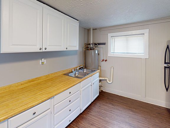 5th image of 405 N Darr Ave