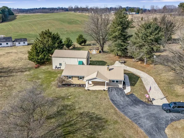 8812 Mapleville Rd, Boonsboro, MD 21713