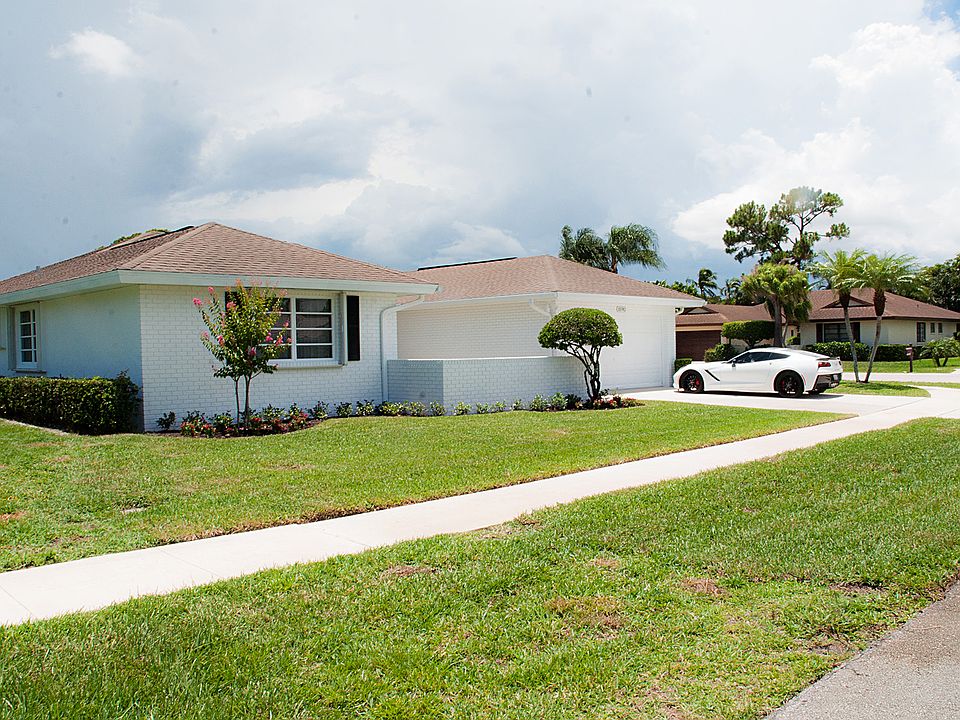 1st image of 10742 Green Trail Dr S