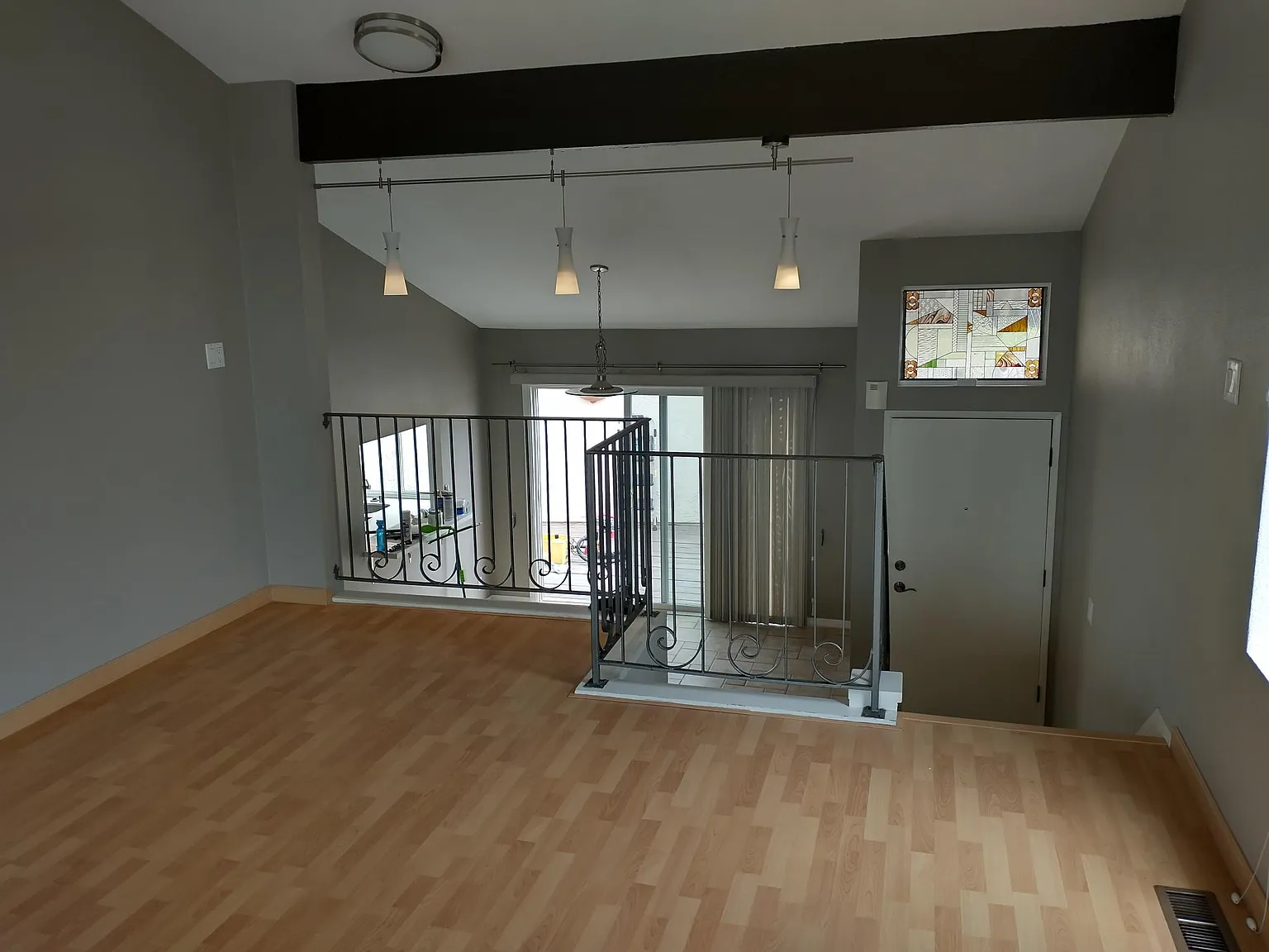 909 Caminito Madrigal — Photo 4