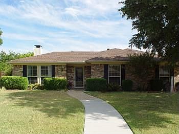 1st image of 2300 Glen Forest Ln