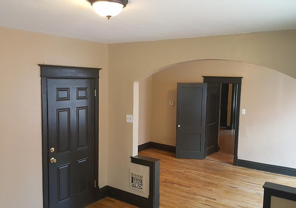 1st image of 3935 Michigan Ave APT 1N