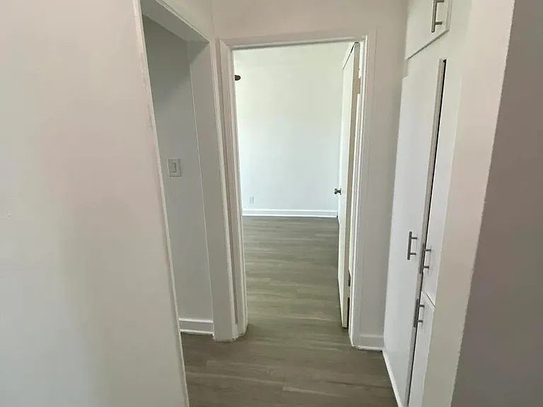 5307 Sepulveda Blvd. — Photo 28