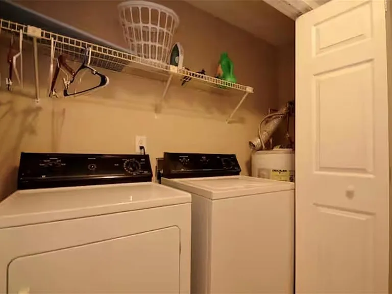 846 Park Pl NE — Photo 31