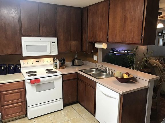 2nd image of 10256 Carefree Dr