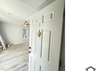 60 Broadway APT 4, Taunton, MA 02780