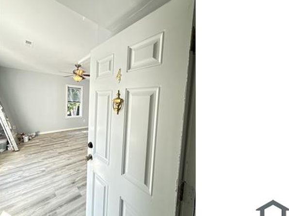 60 Broadway APT 4