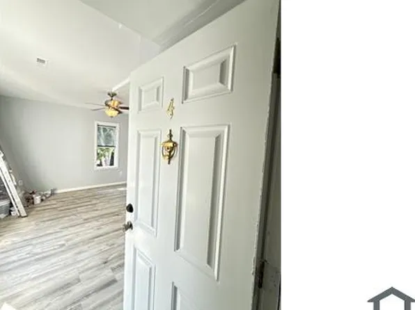 60 Broadway APT 4, Taunton, MA 02780