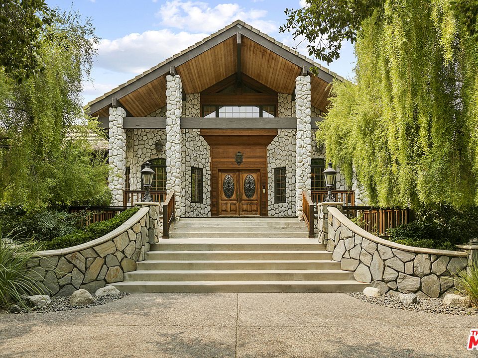 1st image of 26839 Triumph Ave