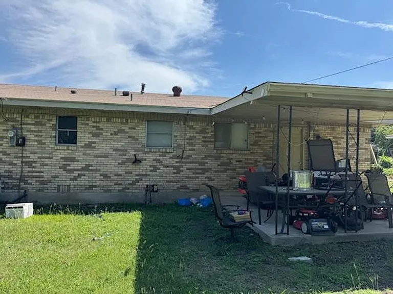 109 W Robin Ln — Photo 11