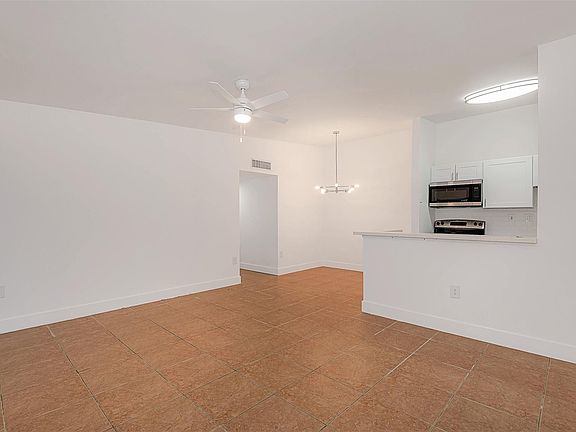 3rd image of 823 NE 199th Street #201