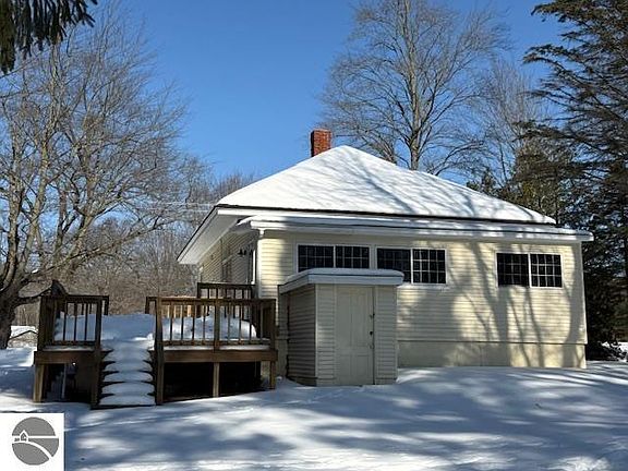 2nd image of 6707 W Decker Rd