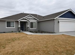 5914 Kent Ln, Pasco, WA 99301