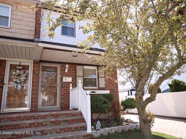 10 Berry Ave W, Staten Island, NY 10312