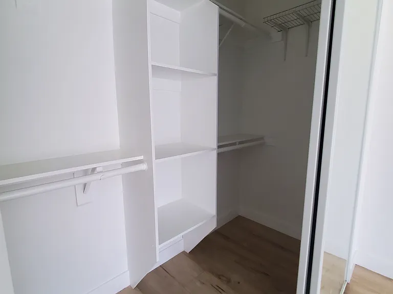 1546 Amherst Ave #302 — Photo 20