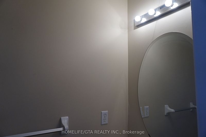 Toronto House for rent - 4 Bedrooms — photo 27