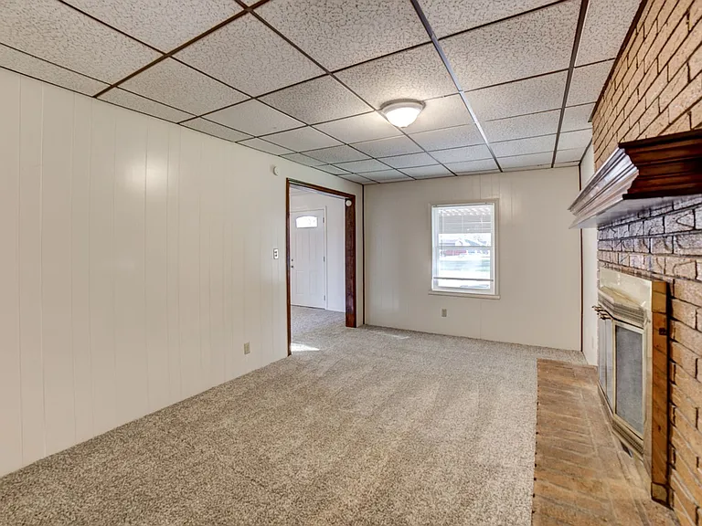 6703 E Queen St — Photo 3