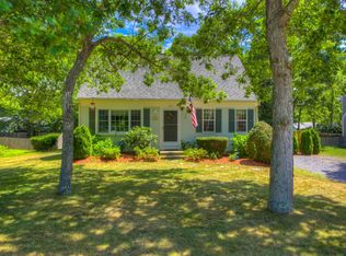 121 Tanbark Rd, Marstons Mills, MA 02648
