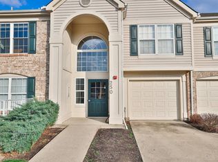 250 Postoak Ln APT J, Milford, OH