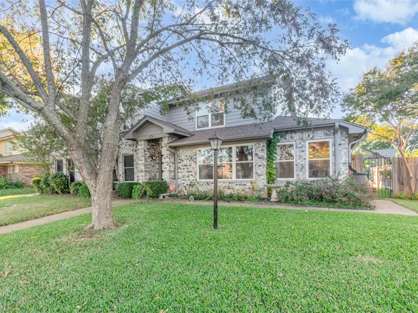 404 Nita Ln, Euless, TX 76040