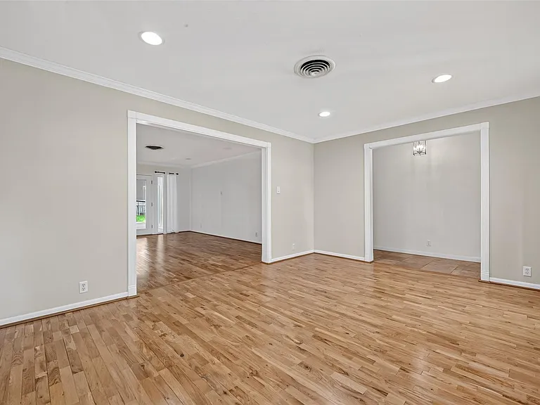 5310 Indigo St — Photo 10