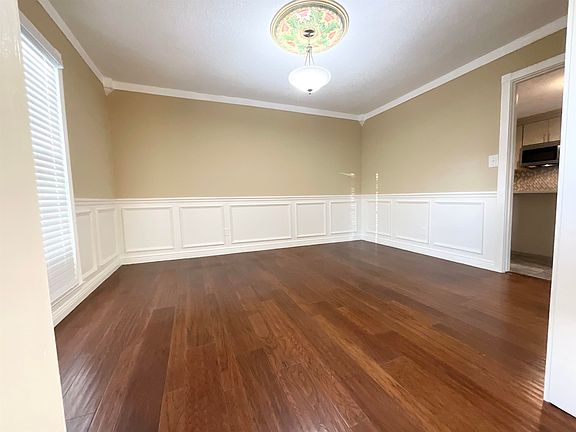4th image of 3914 Mickey Dr