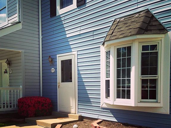 2nd image of 205 Surry Ln