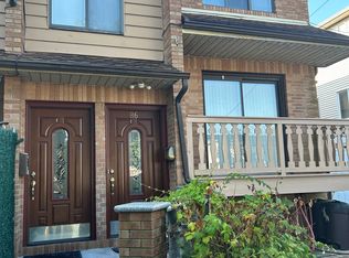 86 Tioga St #B, Staten Island, NY 10301