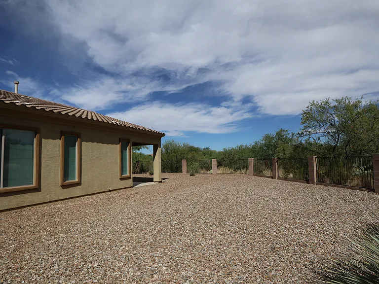 1022 W Blue Crest Dr — Photo 27