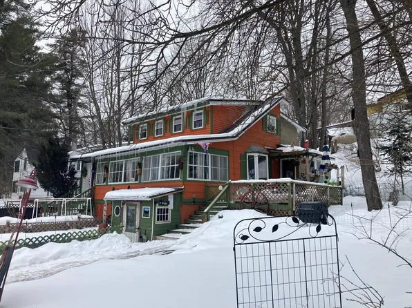 10 Moody Way, Saranac Lake, NY 12983