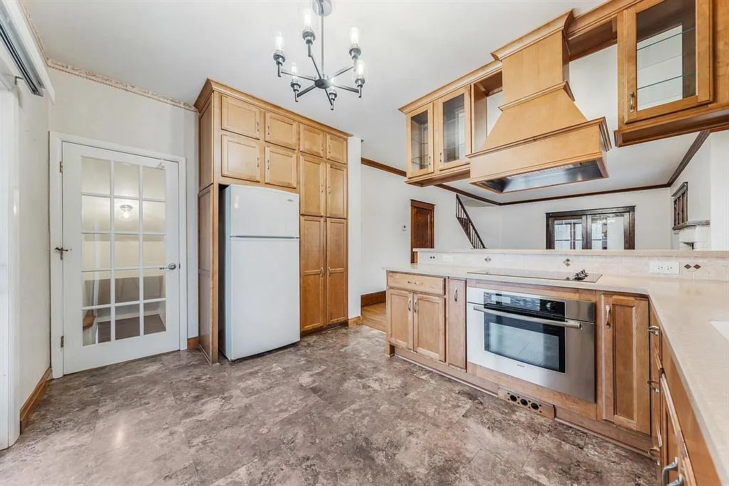 3 bed, 2703 sqft, $3,000 — Photo 4