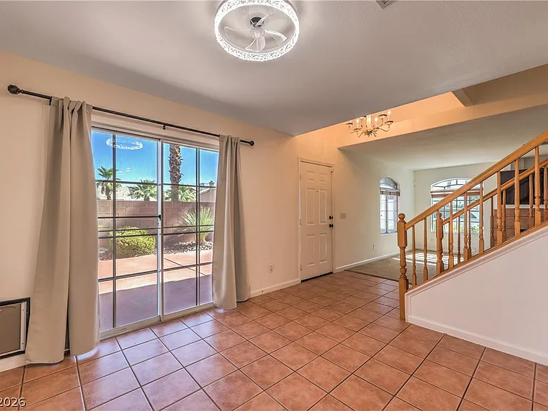 8136 Autumn Star Ave — Photo 5