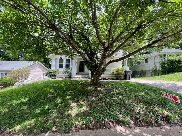 255 S Sunset Dr — Photo 2