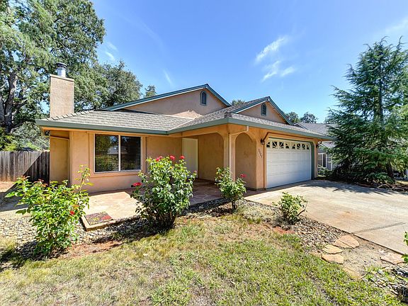 2nd image of 3925 Heights Ct