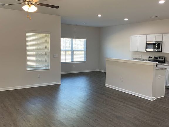 4th image of 2163 Kilpatrick Ln