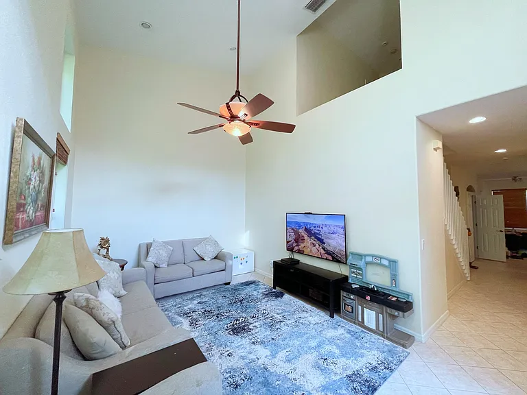 5897 NW 120th Ter — Photo 16