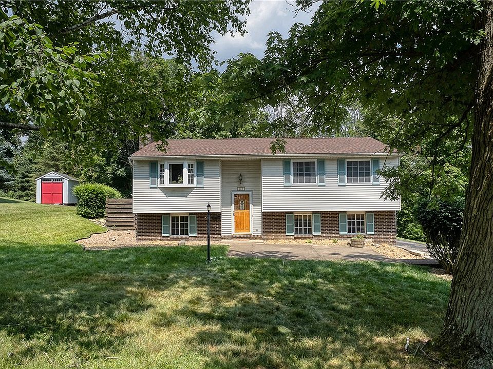 1st image of 689 Fruitwood Dr