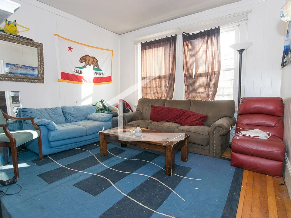 6 Ashford St #1A