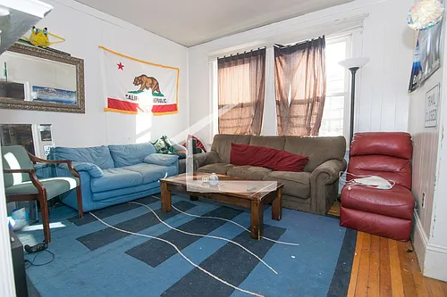 6 Ashford St #1A Photo 1