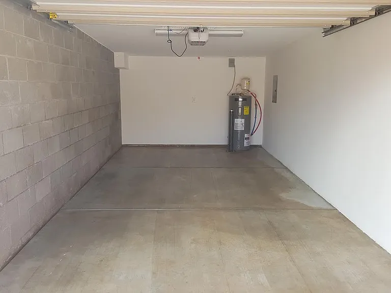 75 Sugarloaf St #D — Photo 16