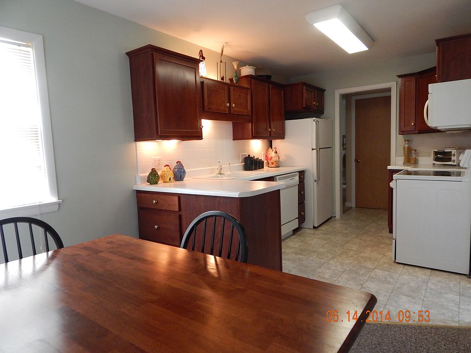 Kitchen/dinette