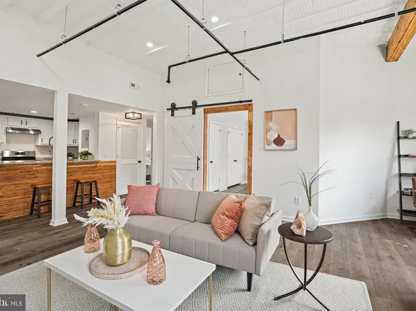 1240 Holbrook Ter NE APT 204, Washington, DC 20002